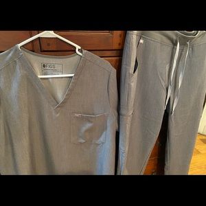 Set of Figs Scrubs * Gray * Large * Technical collection top * Jogger pant